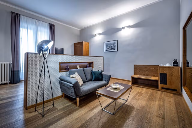 Deluxe Studio Suite, 1 King Bed