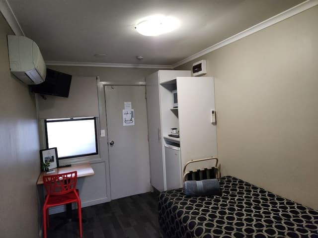 Standard Single Room (King Single Bed)