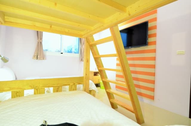 Shared Dormitory, 1 Twin Bed