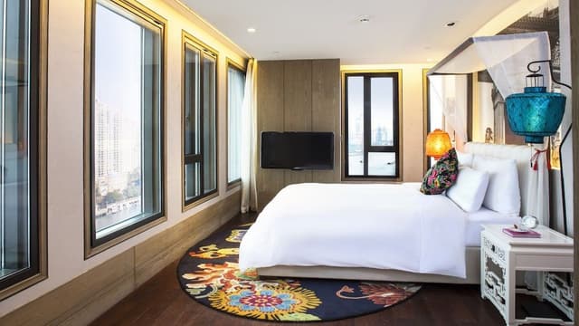Standard Room, 1 King Bed