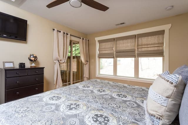 Cottage, 1 King Bed with Sofa bed, Hot Tub