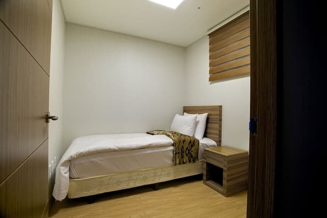 Condo Type(Kitchen) - Superior Family Twin(City View)