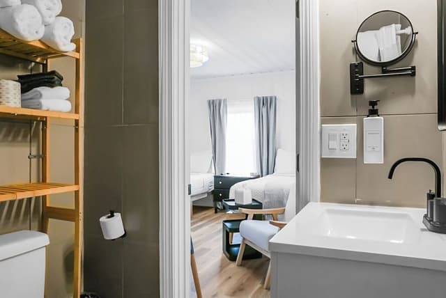 Comfort Studio Suite, 2 Queen Beds, Partial Ocean View, Beachfront