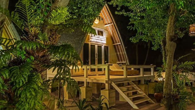 Lumbung Beach Cottage