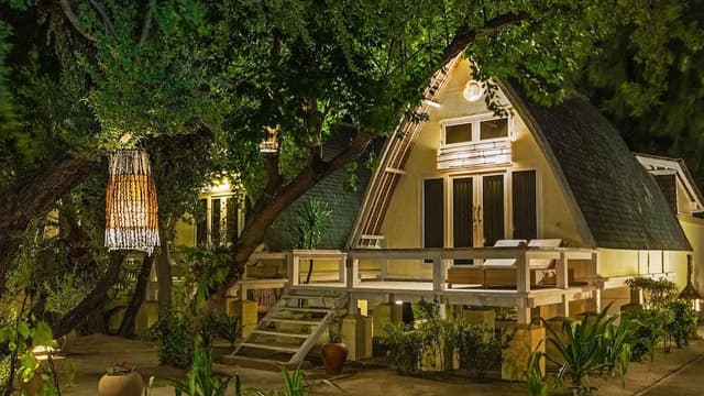 Lumbung Beach Cottage