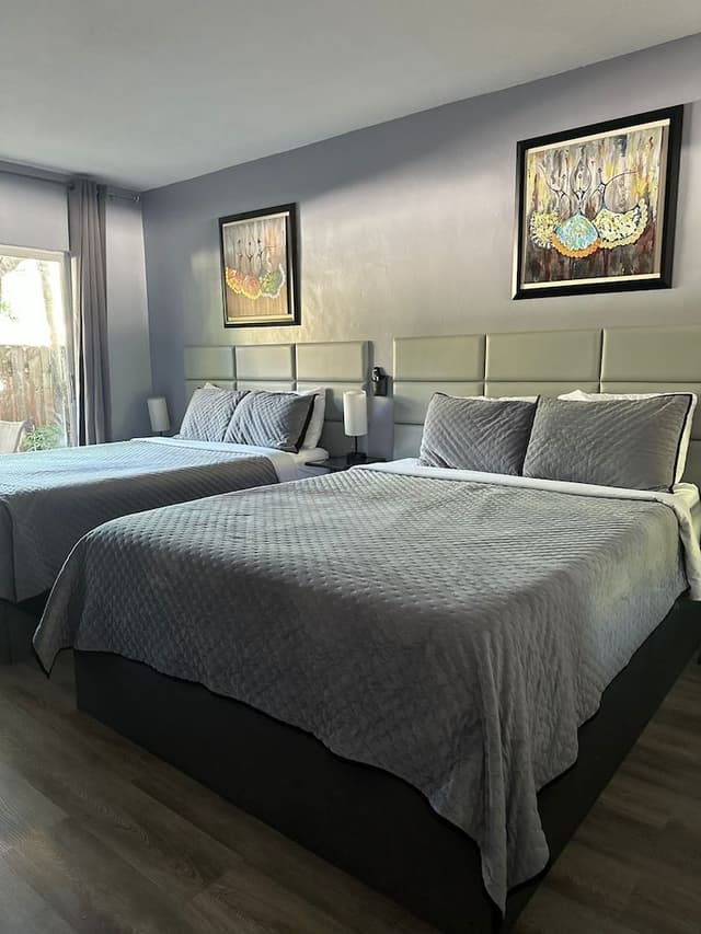 Family Apartment, 3 Bedrooms, Kitchen, Pool View