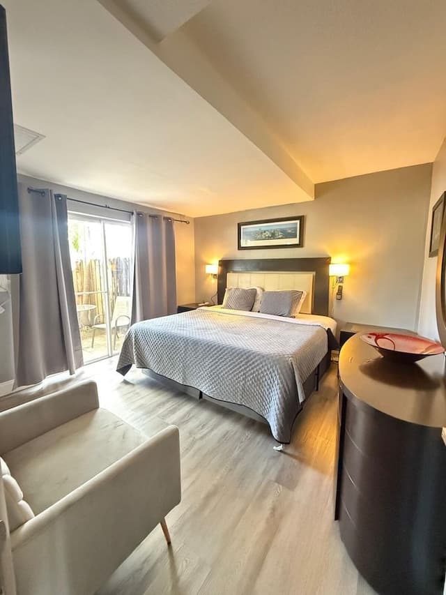Comfort Apartment, 1 Bedroom, Kitchen, Pool View