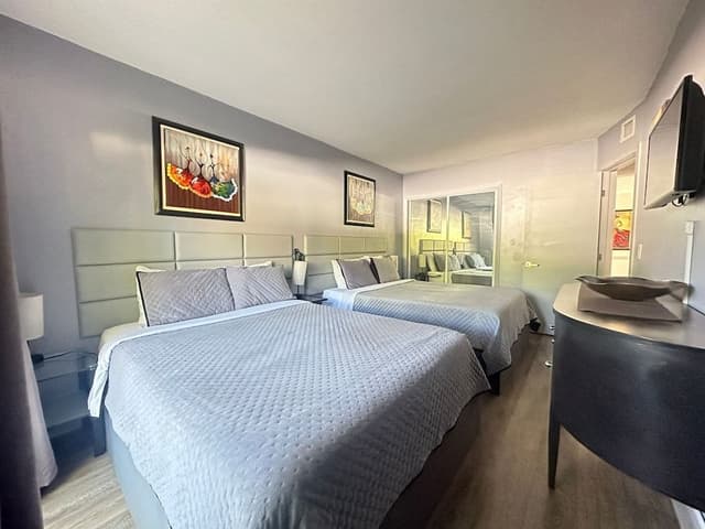 Family Apartment, 3 Bedrooms, Kitchen, Pool View