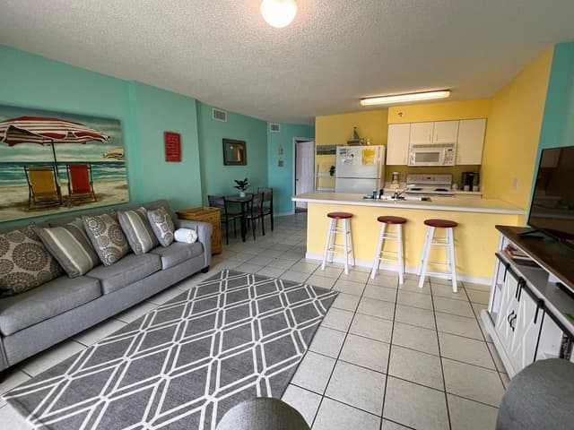 Condo, Multiple Beds, Balcony, Pool View (Tradewinds 507)
