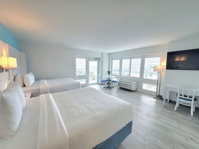 Premium Room, 2 Queen Beds, City View