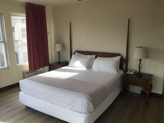 Standard Room, 1 King Bed, Ocean View (6JV)