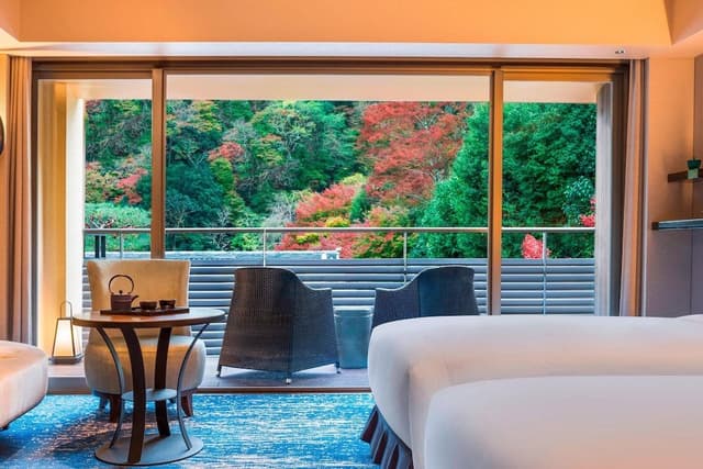 Room, 1 King Bed, Balcony (View)