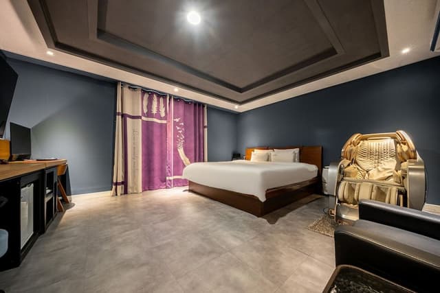 Exclusive Room