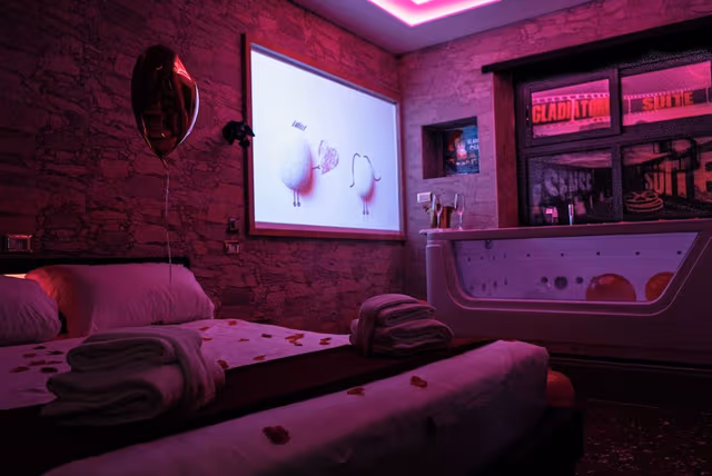Studio Suite, Hot Tub