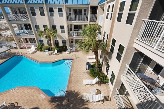 Condo, 1 King Bed (Poolside Villas #302- Harry's Beach H)