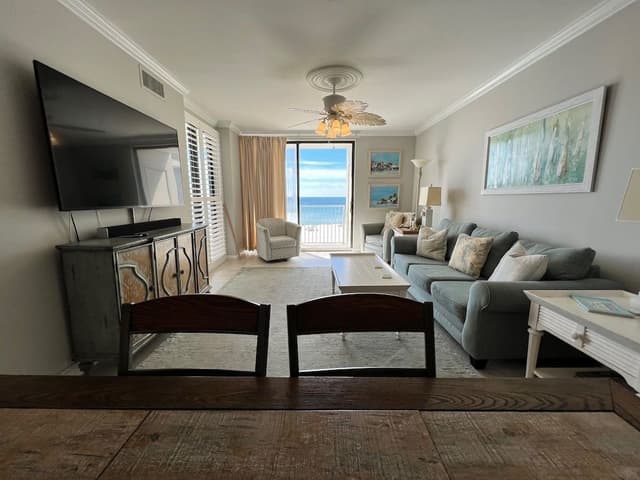 Condo, Multiple Beds, Pool Access (Shoalwater 404)