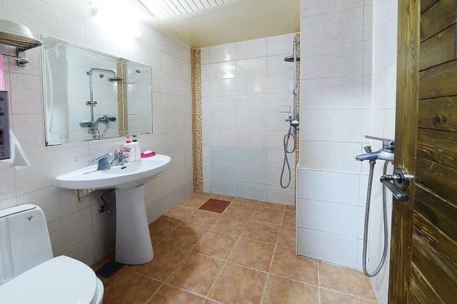 Twin Room, Multiple Beds (1 Double + 1 Single bed)