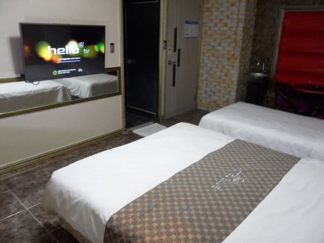 Deluxe Room, City View