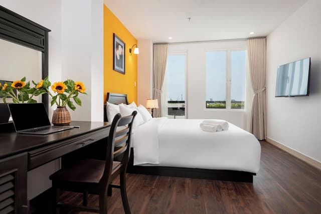 Grand Double Room, City View