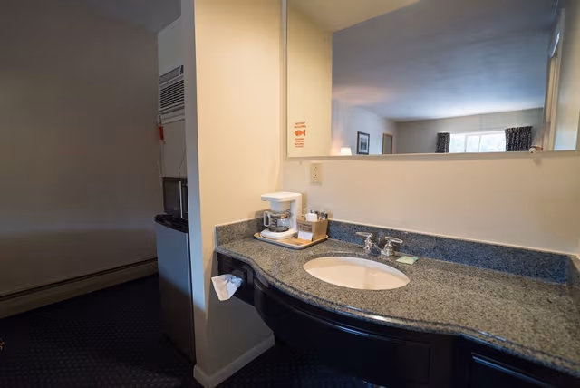 Standard Room, 2 Queen Beds, Non Smoking