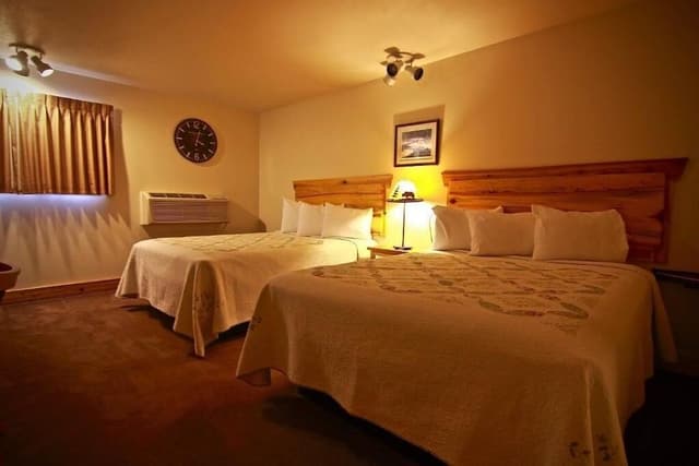 Standard Room, 2 Queen Beds, Non Smoking