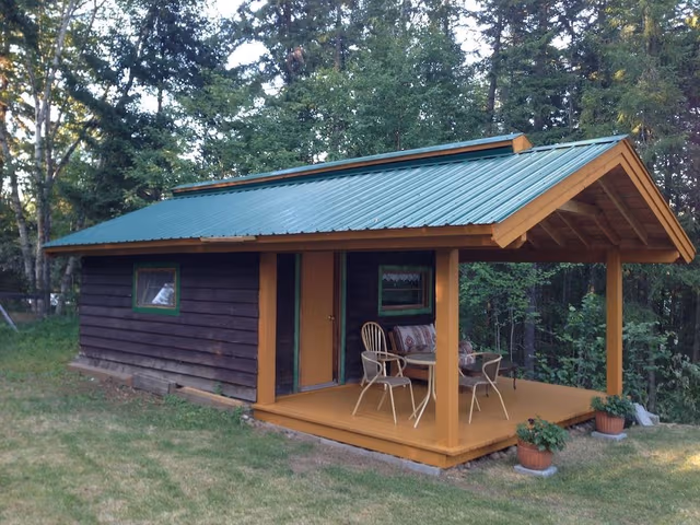 Cabin, River View (Cabana)