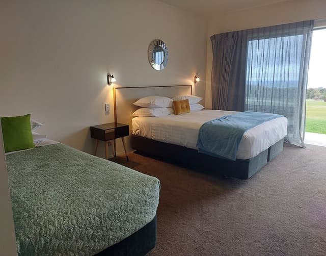 Superior King Suite