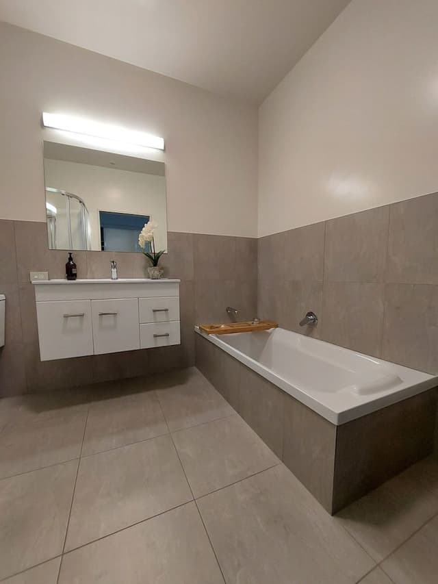 Superior King Suite