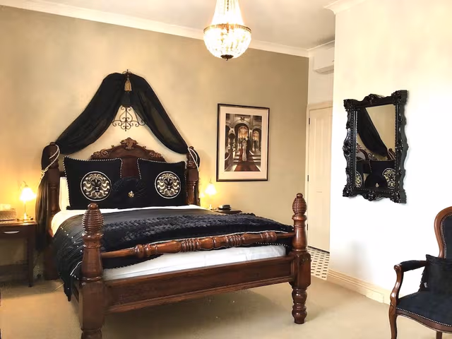 Executive Room (Benjamin Garden)