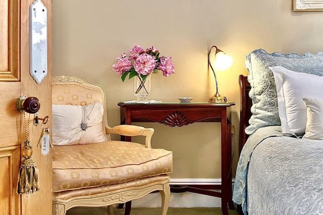 Deluxe Room (Emily )