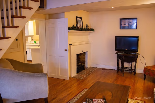 Sarah Danner Townhome with Washer/Dryer