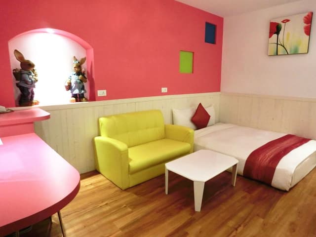 Standard Double Room, No Windows