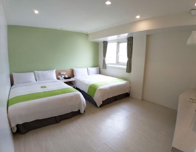 Deluxe Quadruple Room