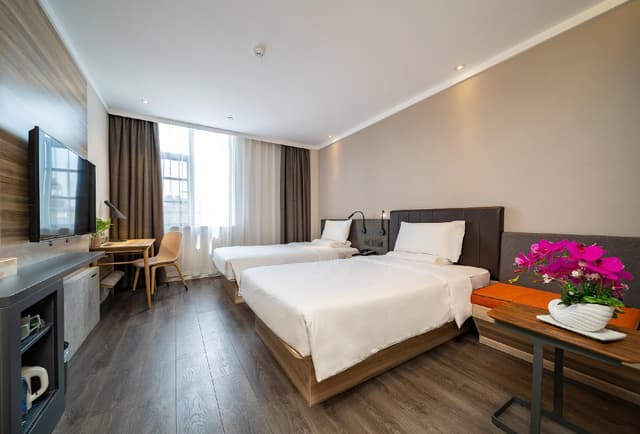 Huazhu - Youjia Twin Room