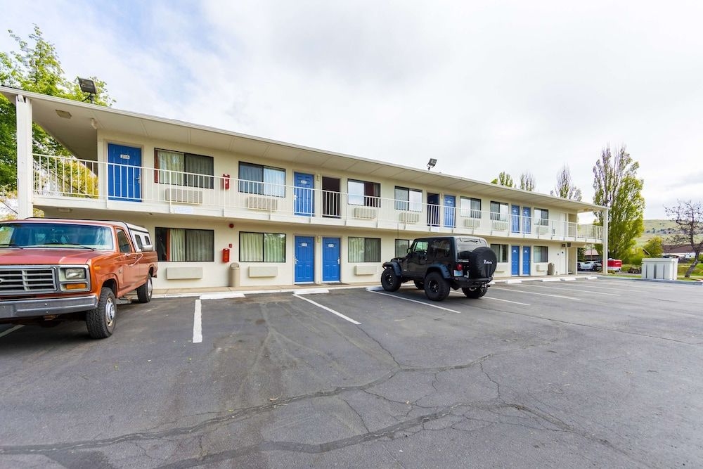 Motel 6 Klamath Falls1