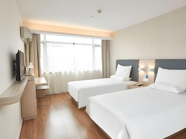 Guestroom (2 beds)