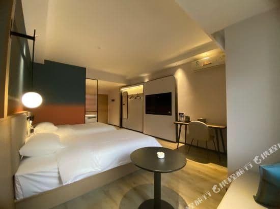 Business Room (2 beds)