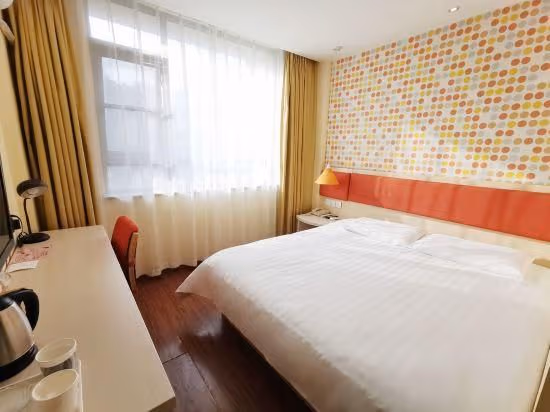 Business Queen Room