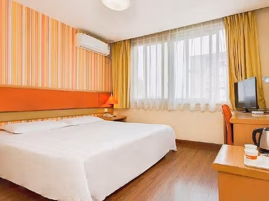 Business Queen Room