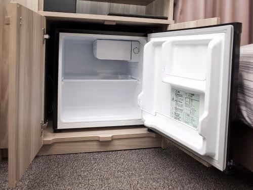 Semi Double Room - Non-Smoking