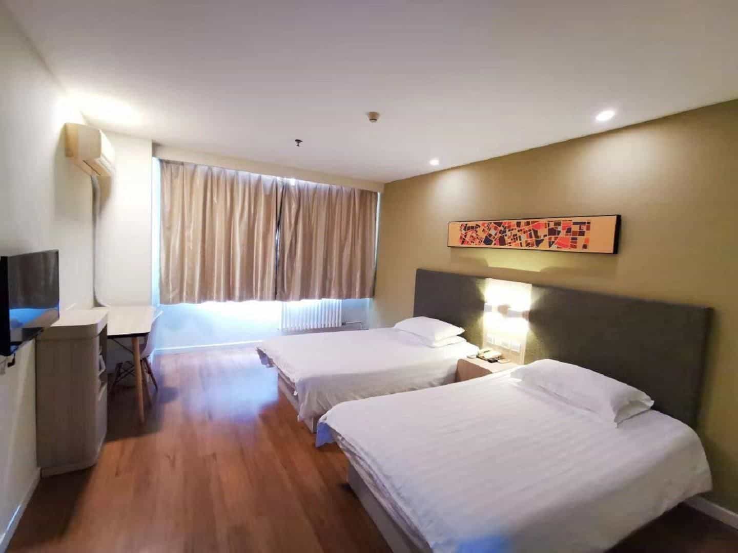 Hanting Hotel Weihai Railway Station Hanting Hotel Weihai Railway Station