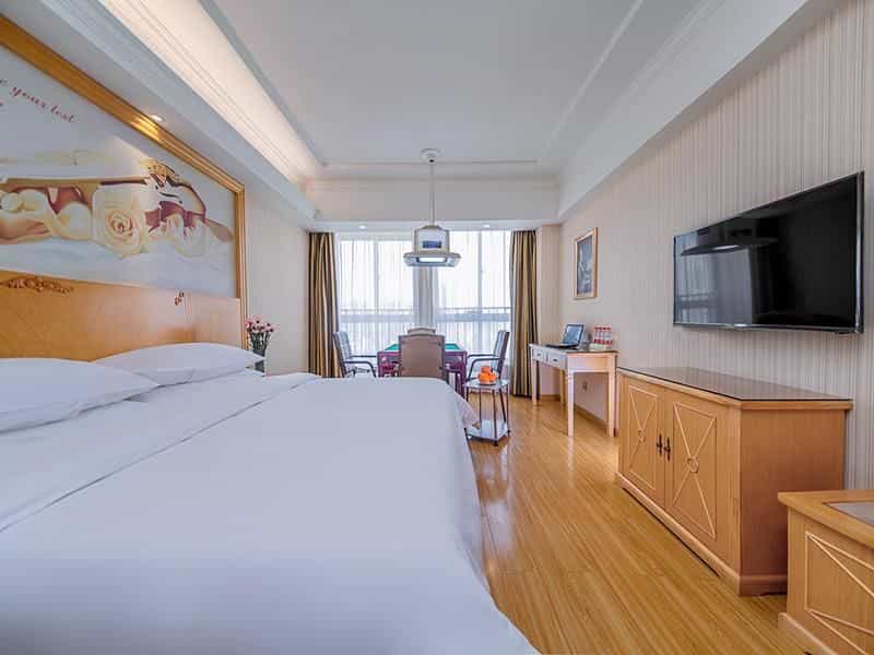 Vienna Hotel Wuhan Huazhong Normal University Huquan Metro Station Vienna Hotel Wuhan Huazhong Normal University Huquan Metro Station