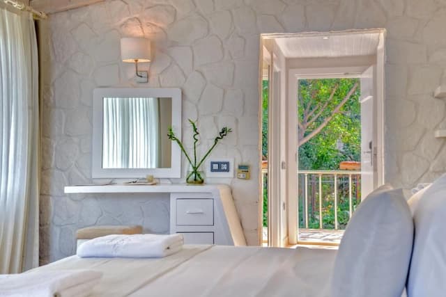 Standard Room with Balcony and Sea View