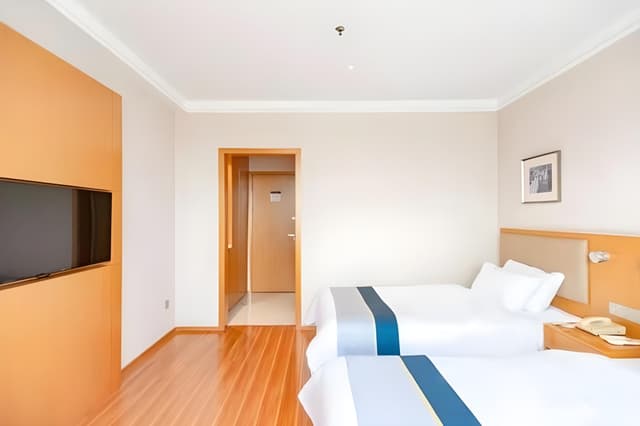 HOM - Twin Bed Room