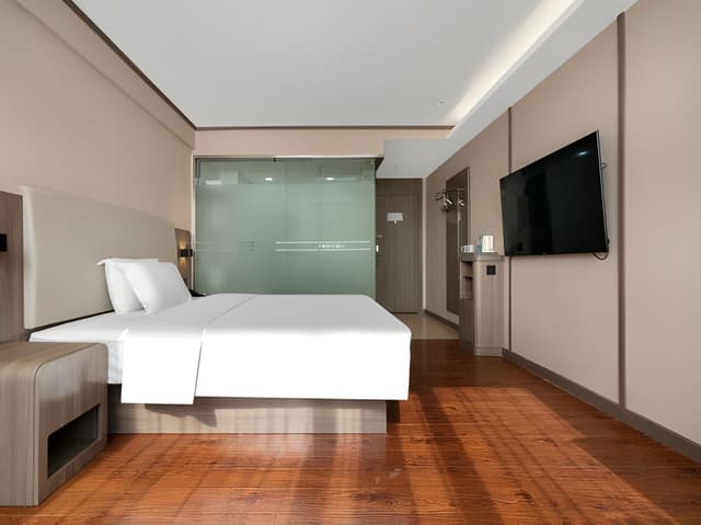 Huazhu - Superior BedRoom