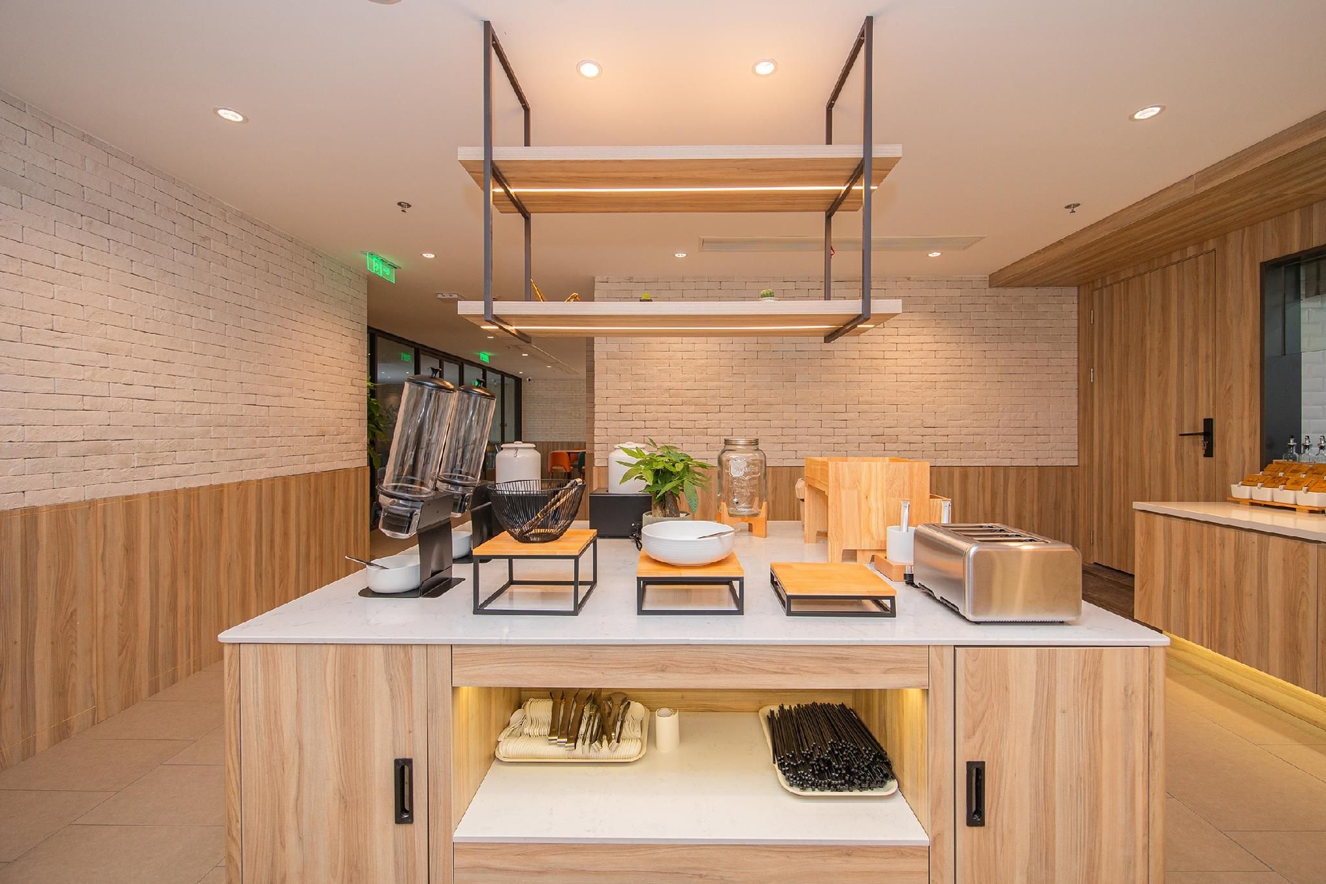 Hanting Hotel Huzhou Aishan Yintai South Street1