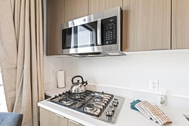 Condo, 2 Bedrooms (MAS-2004)