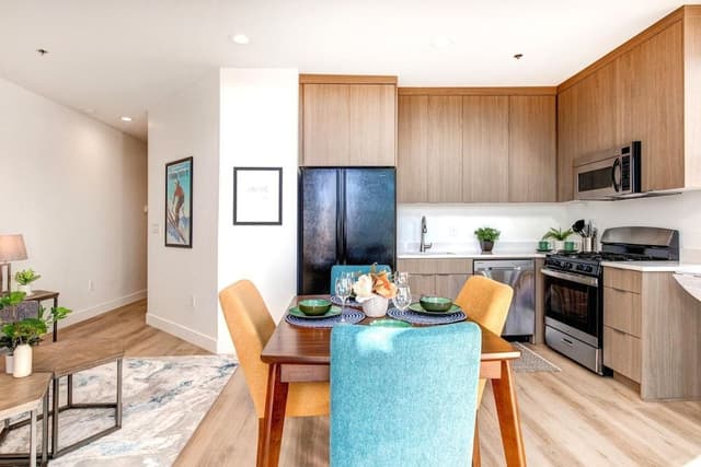 Condo, 2 Bedrooms (MAS-2004)