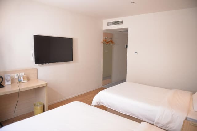 Guest Twin Room