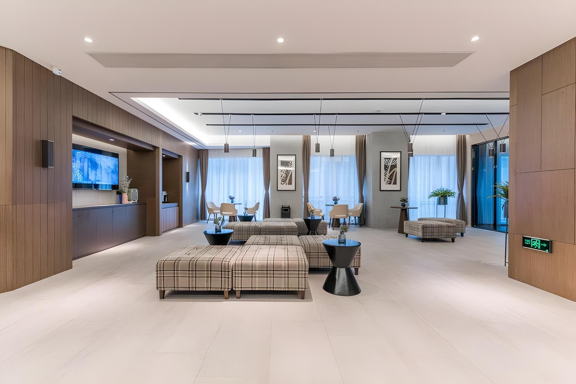 Home Inn Plus Chongqing Jiefangbei Pedestrian Street2